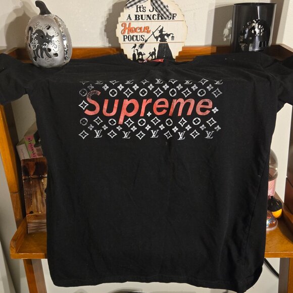 Supreme  like x LV-Inspired Tee – Black, Size M - Picture 2 of 5